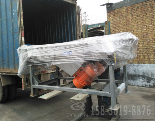 黃豆分級(jí)直線振動(dòng)篩發(fā)貨中 黃豆分級(jí)直線振動(dòng)篩發(fā)貨中